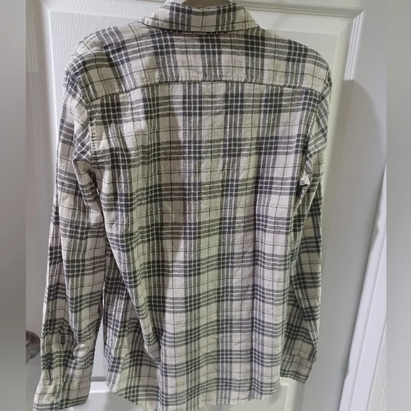 American Eagle Outfitters Slim Fit Shirt - Picture 4 of 6